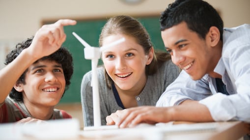 Shell intern discussing with his colleagues