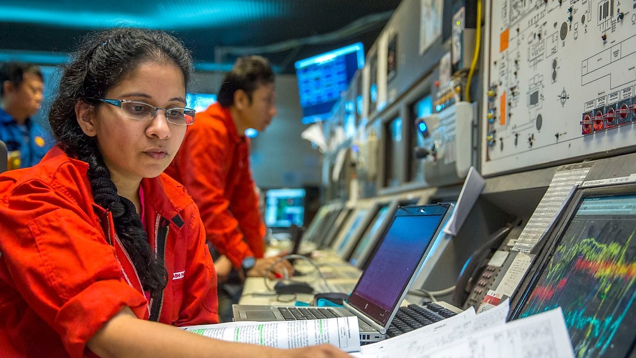 Shell scientists working