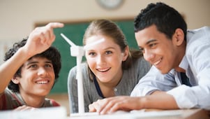 As teachers, you play a key role in shaping and energizing the future of your students by teaching and helping them explore their interests – which may very well lead to their future jobs. Shell is pleased to provide you with energy curriculum for your classroom.