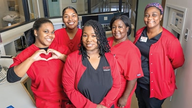 Caption: 2023 Shell LiveWIRE graduate Marsharae Cage (center) with her students at HEART Academy. Students from left to right are: (need to check order of names) Amber Sharp, Deniyah Robinson, Melanie Rowe and instructor Sharamee Skipper.