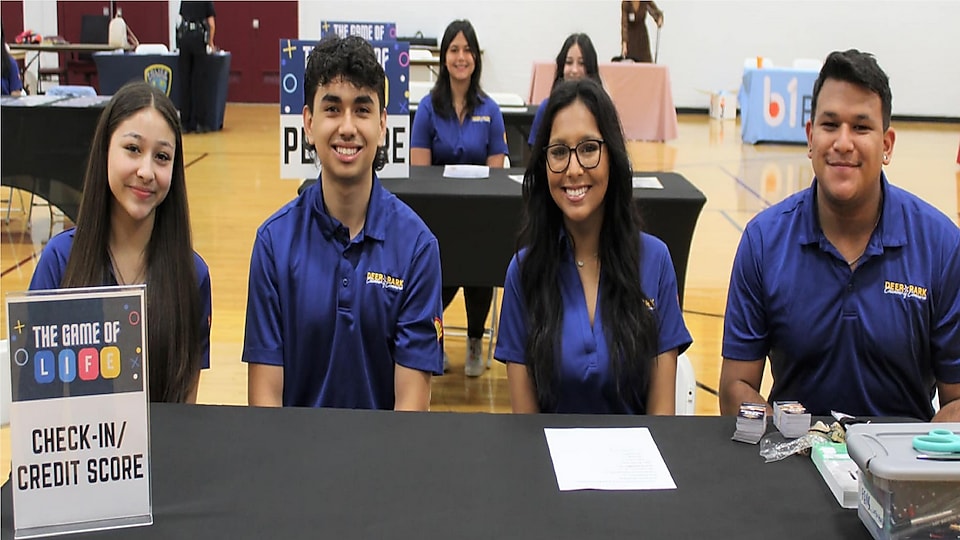 The Deer Park Chamber Foundation’s Junior Ambassadors hosted nearly 1,000 ninth-grade students in a “Game of Life” activity that offered information about careers, financing and developing a budget. For more event photos, click here.