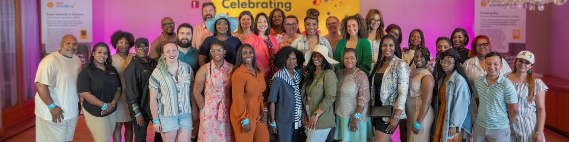 group photo of entrepreneurs