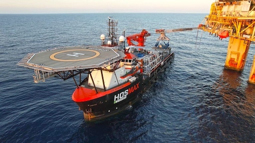 Flotel in the middle of the ocean, next to oil platform