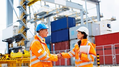 Colleagues cooperating