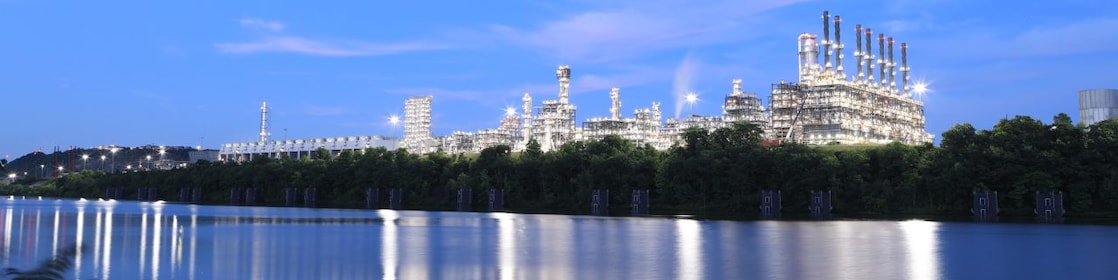 View of Shell Polymers Monaca’s ECU (ethane cracking unit) from across the Ohio River