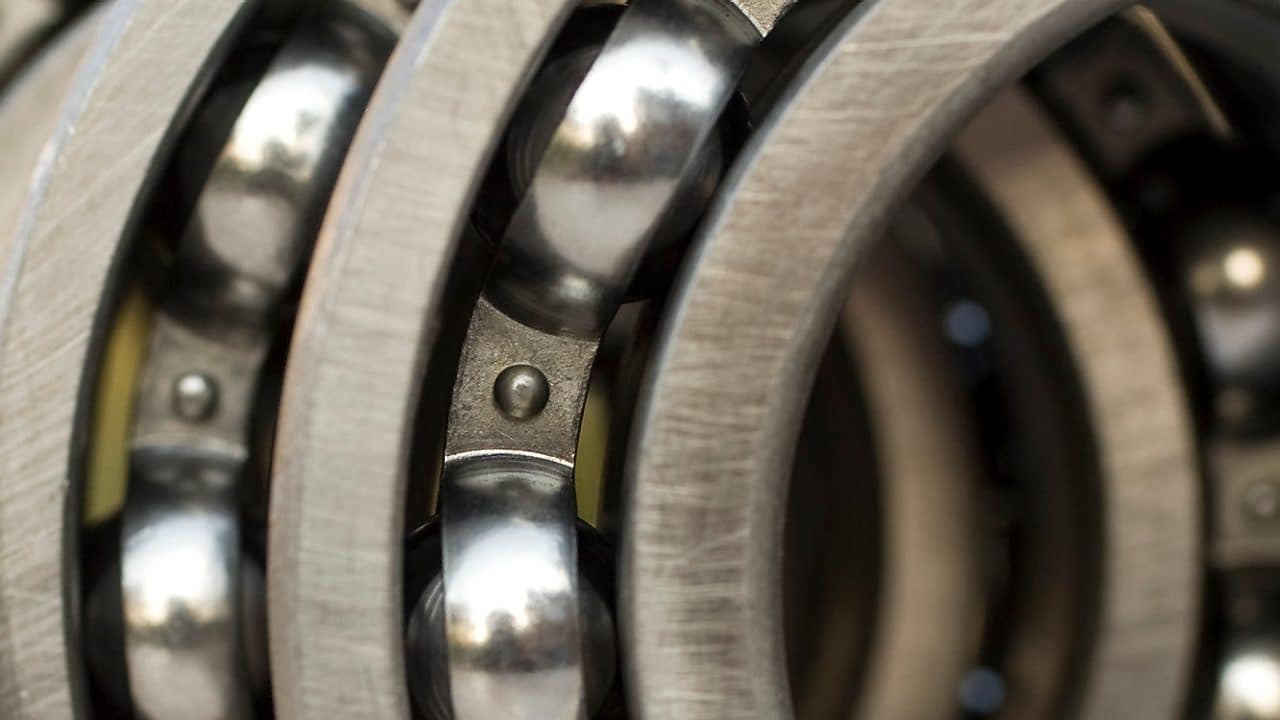 Shell lubeanalyst tests bearings