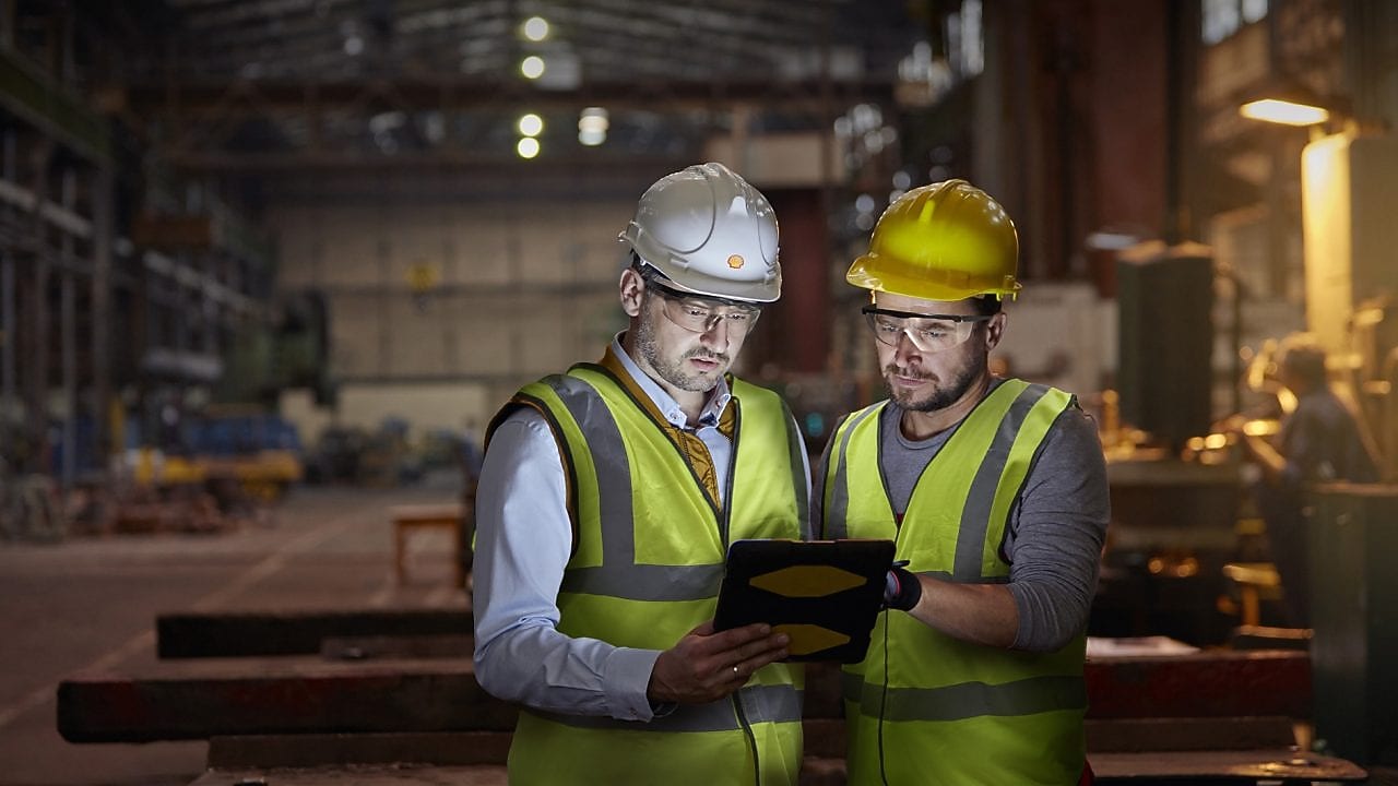 A lLbeCoach coaching session being run by a man from Shell