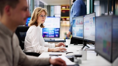 Fleet Manager Reviewing data dashboard