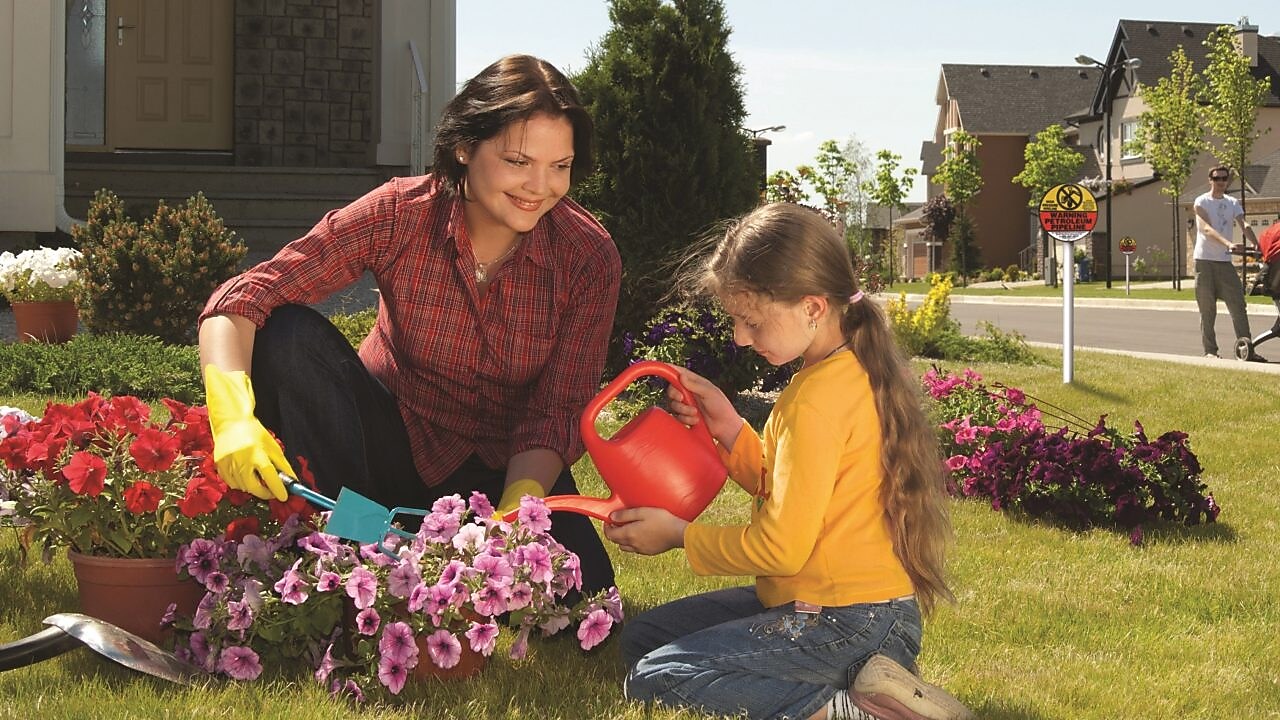 Lady with her children