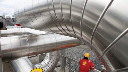 Shell Pipeline Synthesis