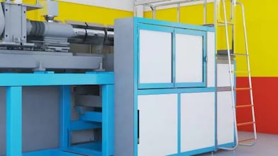 3D visual of rotomolding machinery 