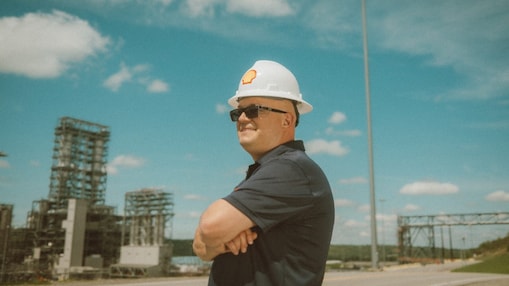 Man in hardhat 