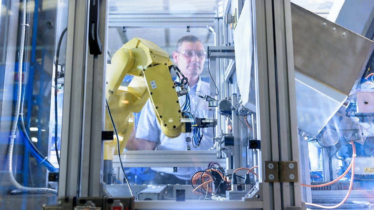 Get Ahead of Industry 4.0 Shifts Changing the Polymers Industry