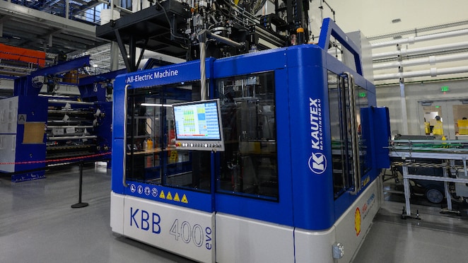Machine viwe inside lab